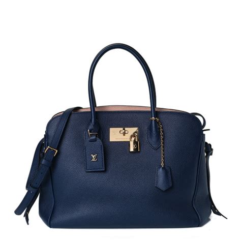 LOUIS VUITTON Veau Nuage Milla MM Bleu Marine